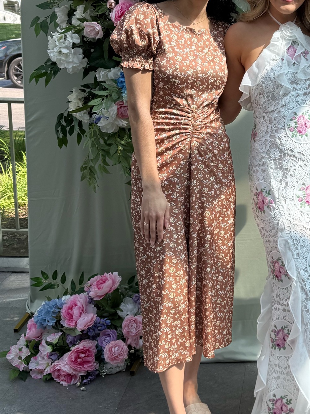 Floral Brown Puff-Sleeve Midi Dress